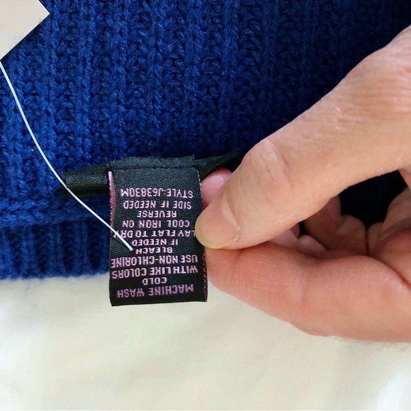 NWT Hooked Up by L.O.T. Women’s Knit Amaaaaazing!! Sweater - Picture 5 of 8
